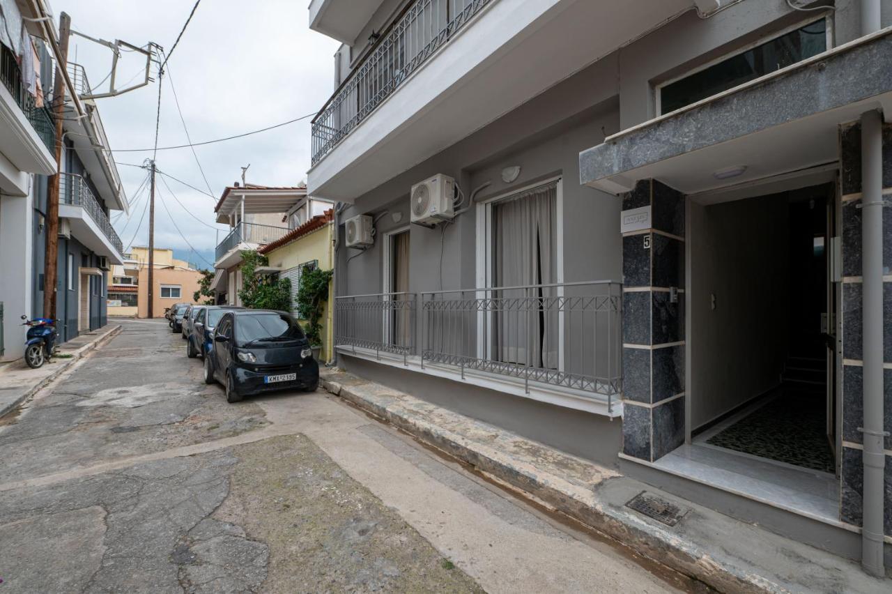 Anesis With A Yard Daire Kalamata Dış mekan fotoğraf